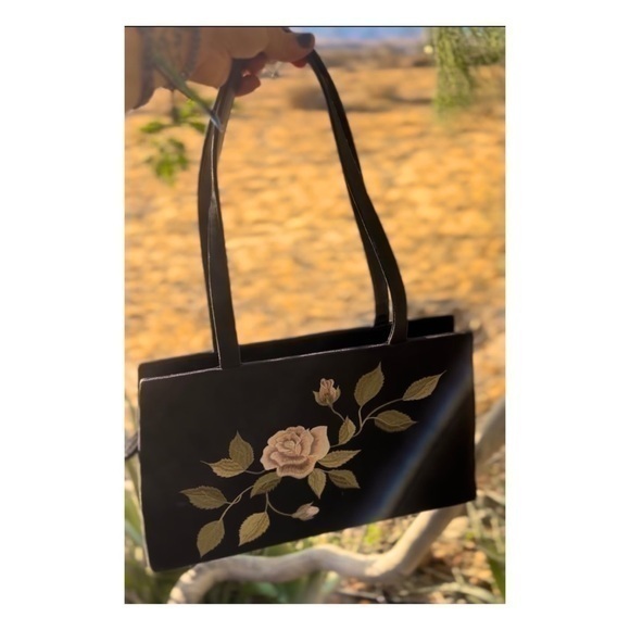 Isabella Fiore Handbags - ISABELLA FIORE | Vintage Floral Embroidered Black Shoulder Handbag